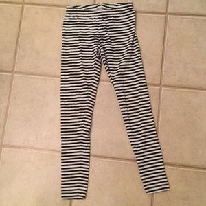 Black and White Striped Leggings